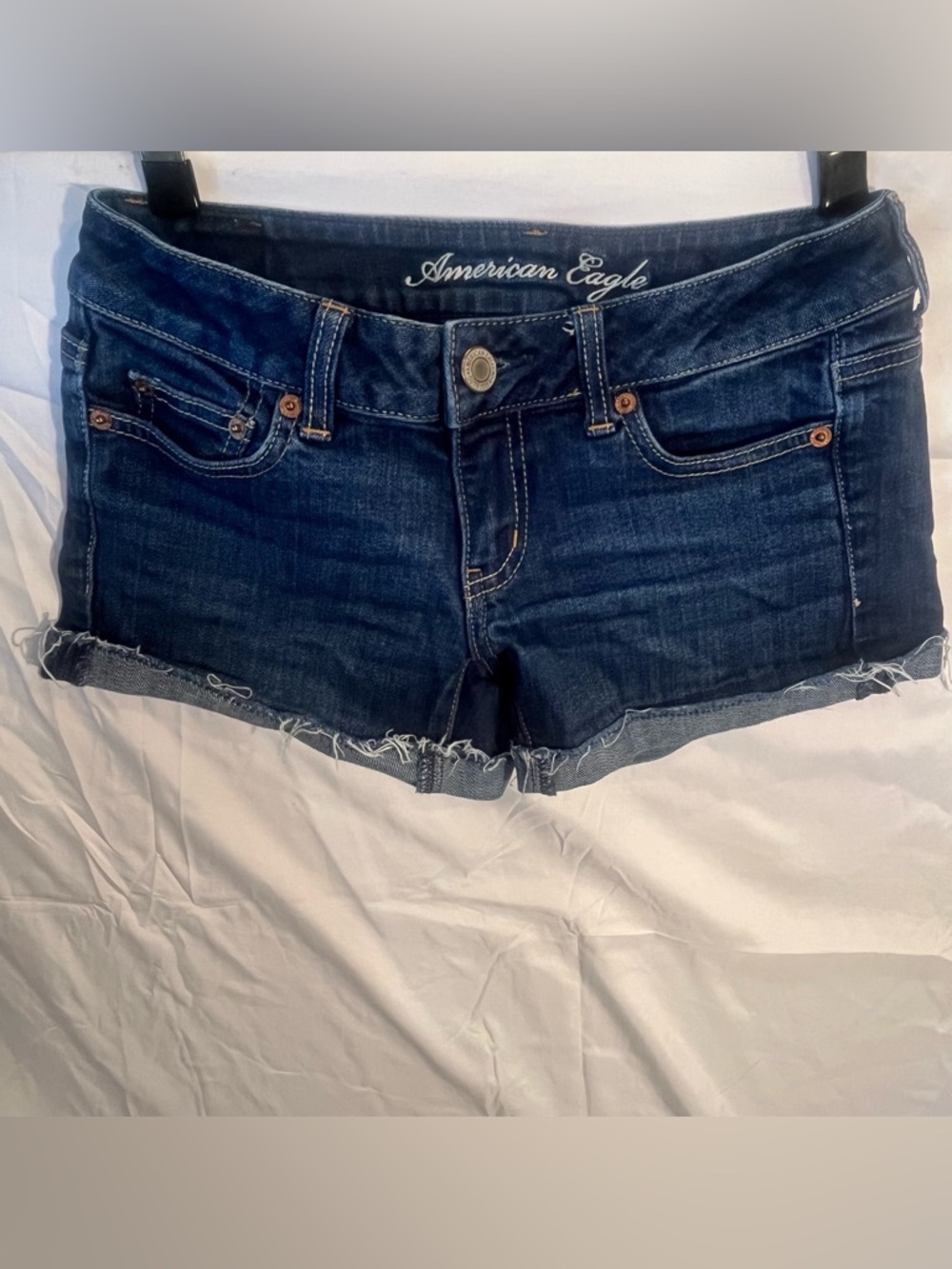 American Eagle Short Shorts Dark Denim Cuffed Raw Hem Stretch Size 2 Jean Shorts